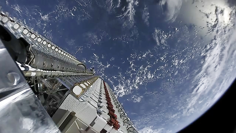 SpaceX 星链任务（图源：SpaceX 官方 Flickr，CC0 公有领域。Starshield 基于 Starlink 技术）